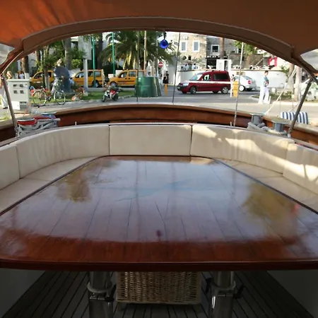 船屋 Barbaros Yachting Private Gulet 4 Cabin 博德鲁姆