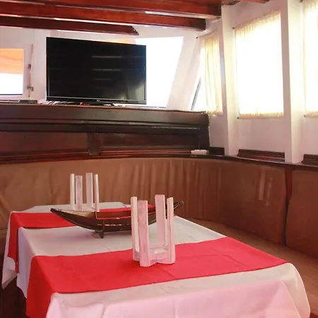 Barbaros Yachting Private Gulet 4 Cabin 船屋 博德鲁姆